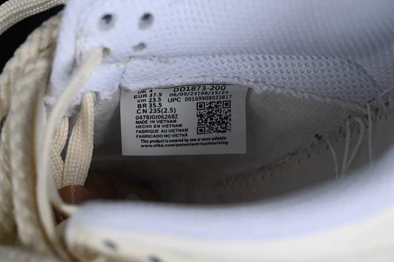 All Categories Nk SB Dunk Series Nk SB Dunk Low Low-top Sneakers Nk Dunk Low Next Nature "Hemp" Trick-or-treat Doll Soybean Milk Bear Maillard Simple and Versatile SB Strap Low-top Casual Sneakers DD1873-200